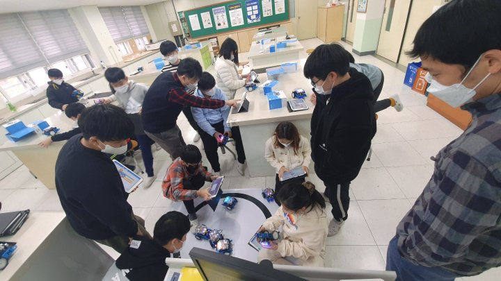 창천초 엠봇과 코디로키 수업모습