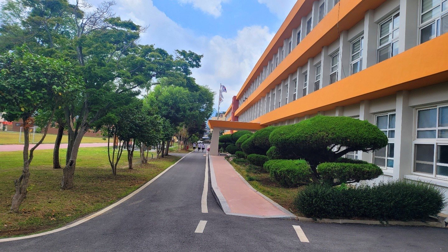 렌쥴리에듀테인먼트 인공지능미래교실 전남교육청 AI교실 시범학교 영암여중  