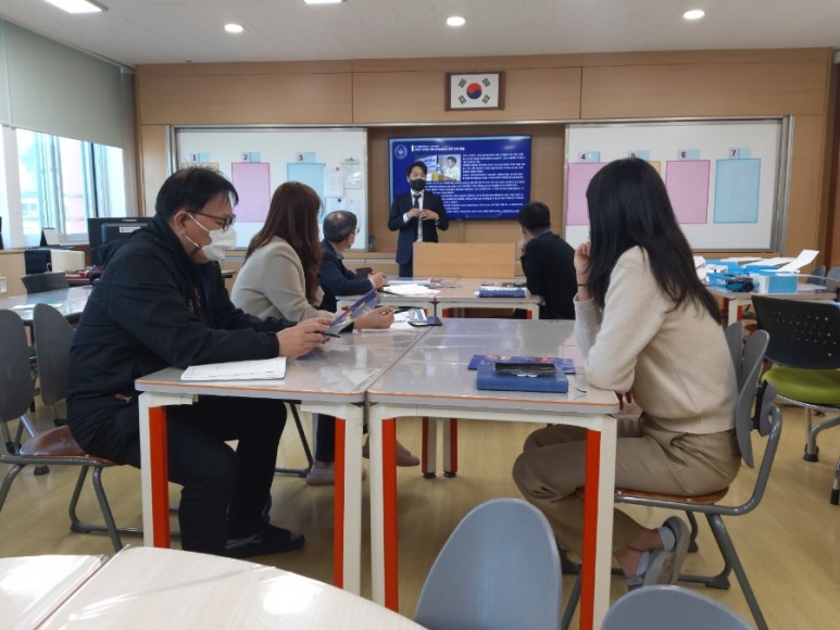 렌쥴리에듀테인먼트 초중고 AI교실 코딩 교육 OO중학교