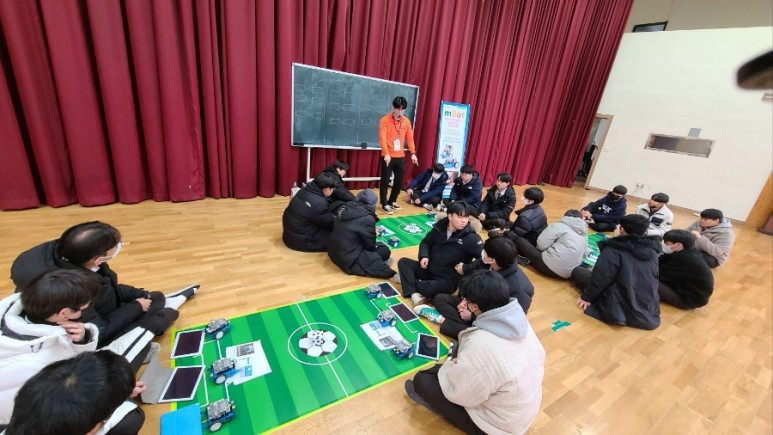 렌쥴리에듀테인먼트 SW 인공지능 코딩캠프 엠봇2 