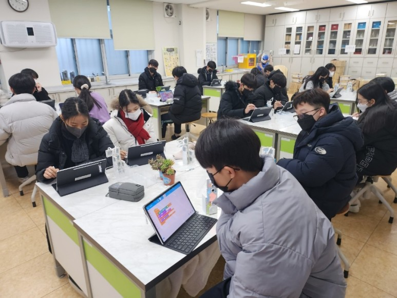 [렌쥴리에듀테인먼트 서울 교육청 신나는 AI교실 SW 코딩 뉴런 스마트 팜 체험수업 서울 ...