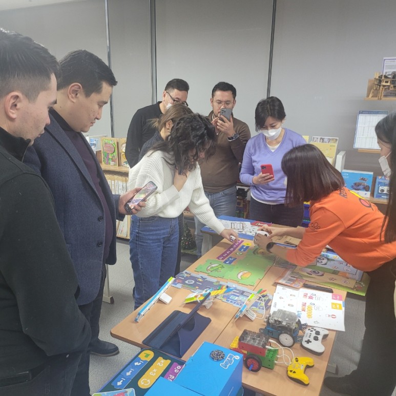 렌쥴리에듀테인먼트 & 카자흐스탄 정부 교육,경제사절단 인공지능 코딩 교류협력