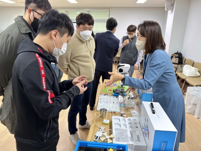 렌쥴리에듀테인먼트 전북교육청 교육연구정보원 인공지능 코딩교육 인공지능 로봇 AI슈...