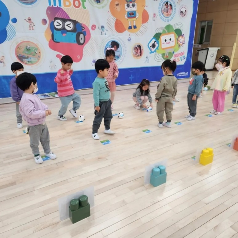 렌쥴리에듀테인먼트 &다원유치원(공립 단설)유치부 인공지능 코딩캠프