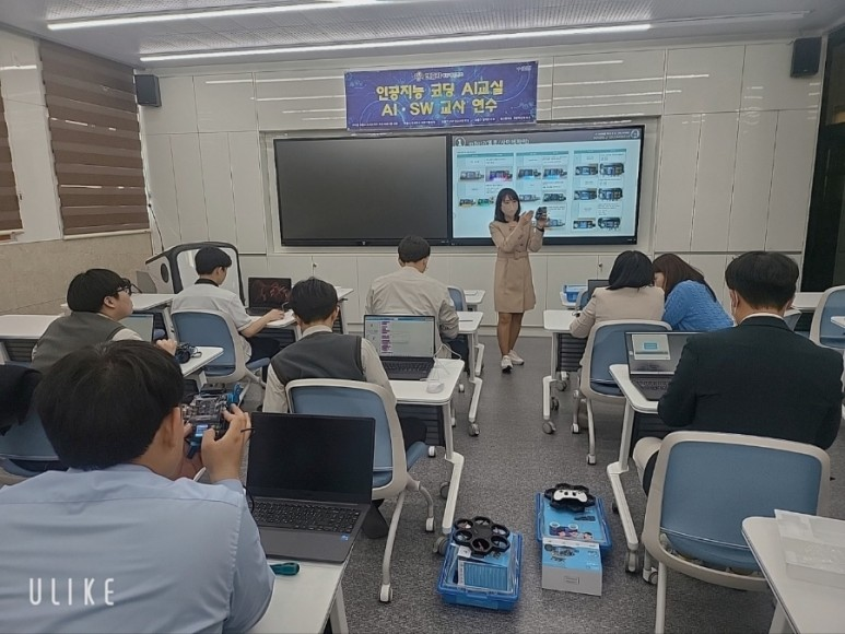 렌쥴리에듀테인먼트 & 광주교육청 AI교실 시범학교 광주 동신고등학교 교사교육
