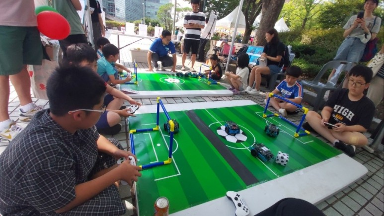 렌쥴리에듀테인먼트 인공지능 코딩 & 동작구 복지희망축제  