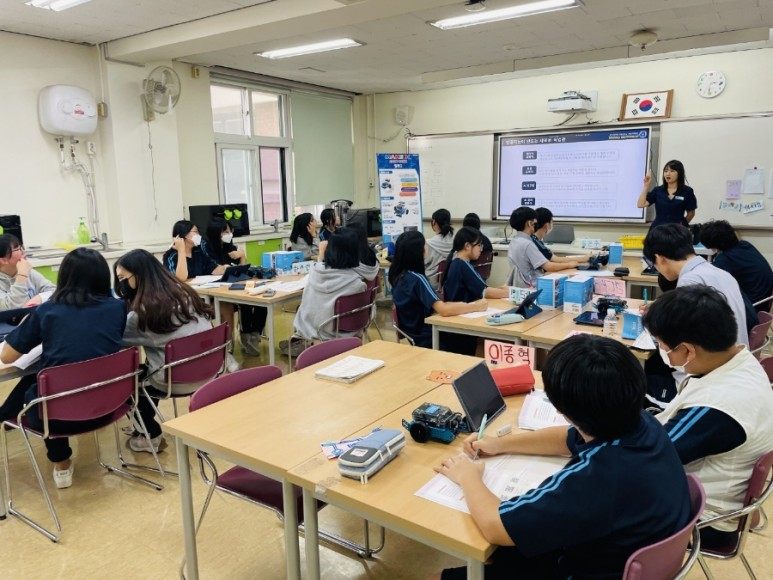 렌쥴리에듀테인먼트 인공지능 코딩 & 서울 마포구 중암중학교 4차 산업혁명 미래직업체...