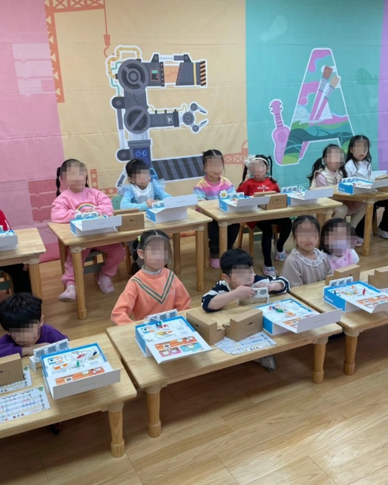 렌쥴리에듀테인먼트 인공지능 코딩 캠프 & 유치부 해맑은 유치원 인공지능 코딩 캠프  시흥 해...