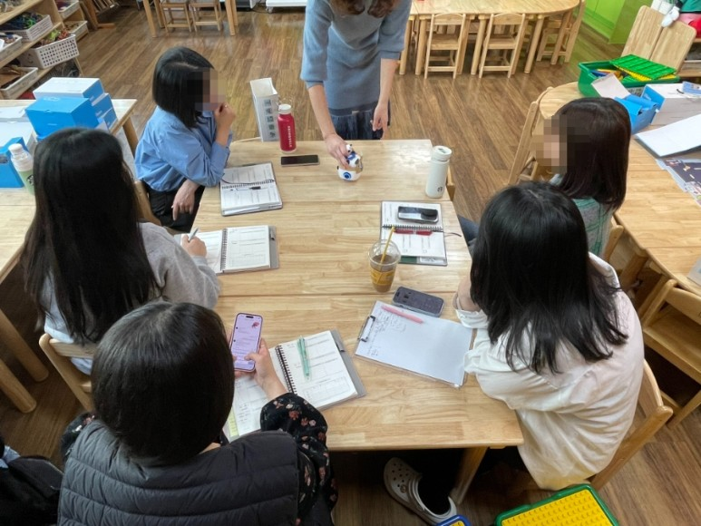 렌쥴리에듀테인먼트 인공지능 코딩 유치부 교사 교육 & 서울 예일유치원 (원생 331명) 2024.02....
