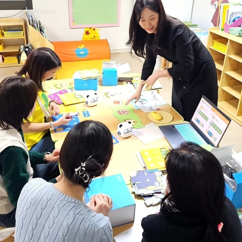렌쥴리에듀테인먼트 유치부 인공지능 코딩 & 엠타이니 교사 교육 3/6(수) 김포 한강에일...