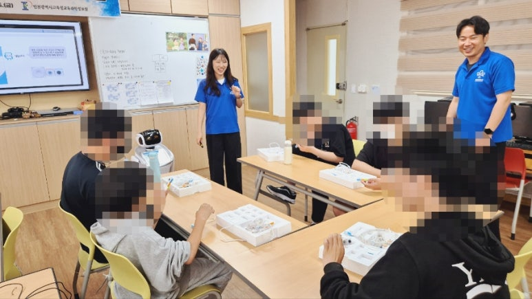 렌쥴리에듀테인먼트 인천교육청 교육과학정보원 결대로 찾아가는 코딩교실 인천 예일고등...