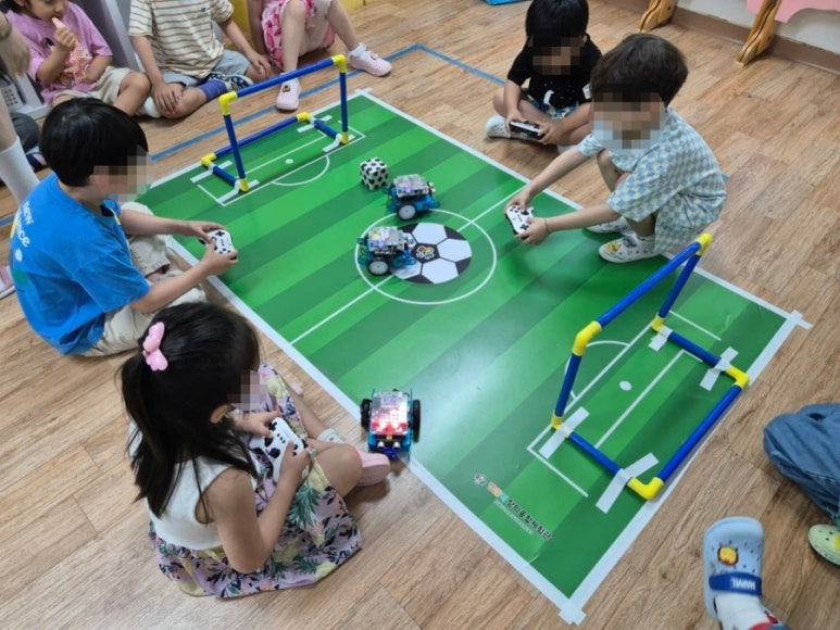렌쥴리에듀테인먼트 인공지능 코딩 캠프 서울 새나유치원 로봇축구 2024.06.12.수요...