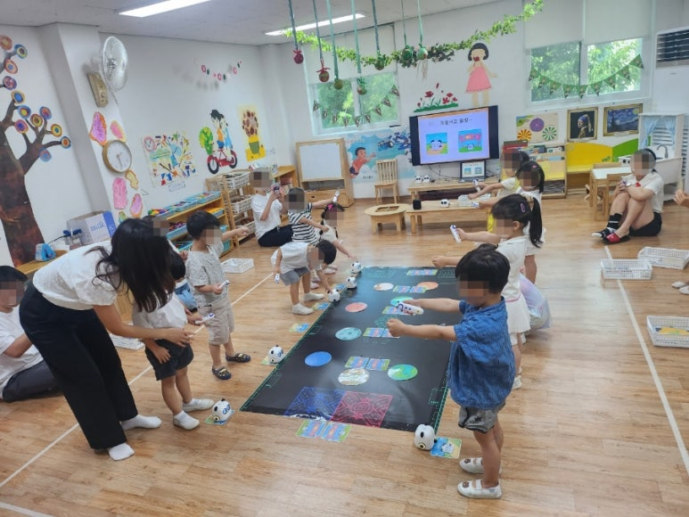 렌쥴리에듀테인먼트 AI교실 & 서울 서대문구 새나유치원 학부모 참여 체험 수업  6.28...